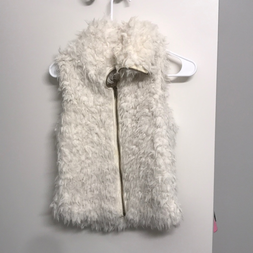Fur vest